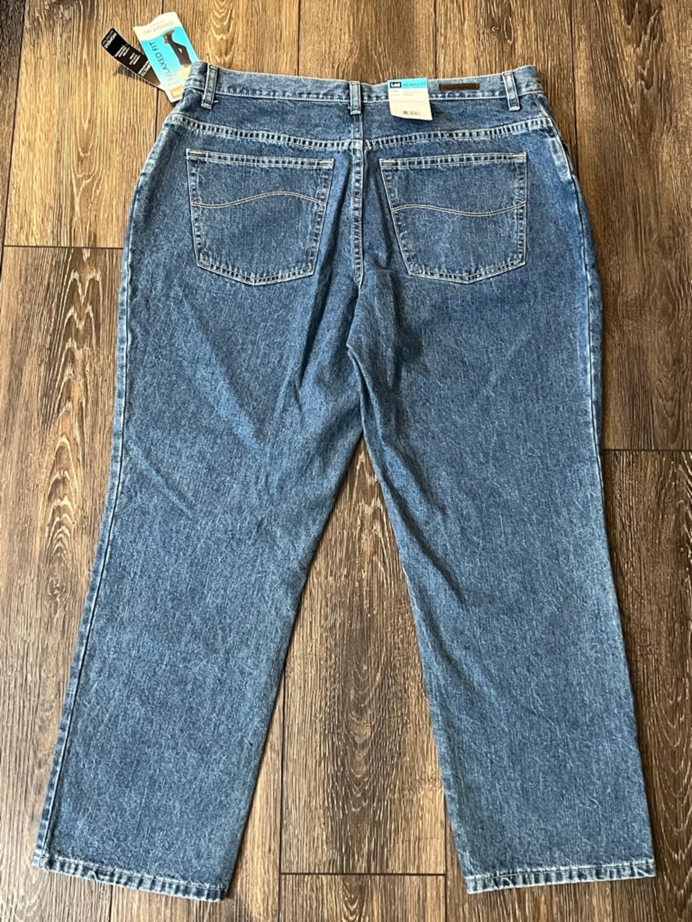 NWT Lee Relaxed Fit Straight Leg Blue Jeans Womens Size 16W Petite - Picture 3 of 14